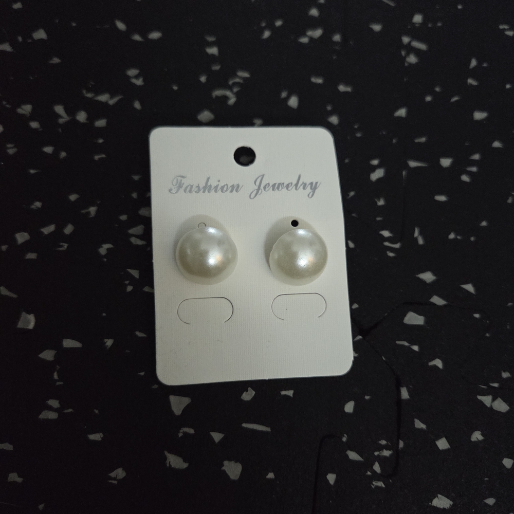 Elegant Faux Pearl Stud Earrings